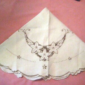 Vintage Round Embroidered Doily Table Topper 32"